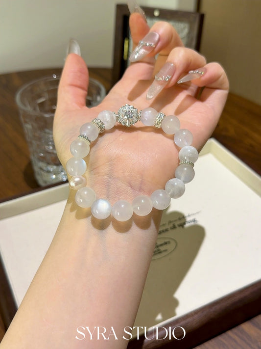 SYRA Moonlit Pearl Bracelet